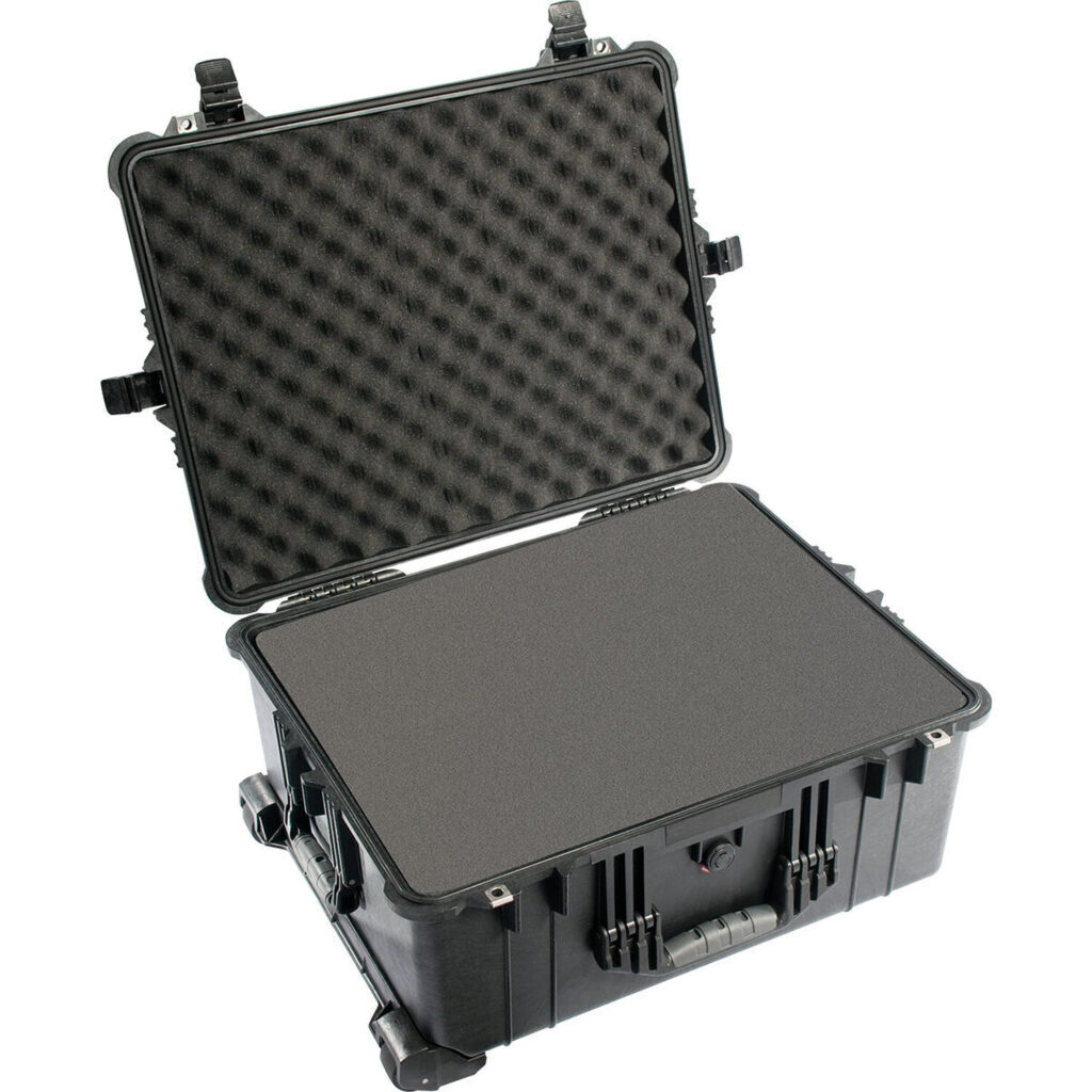 Pelican 1610 Case avec mousse pour appareil photo, noire